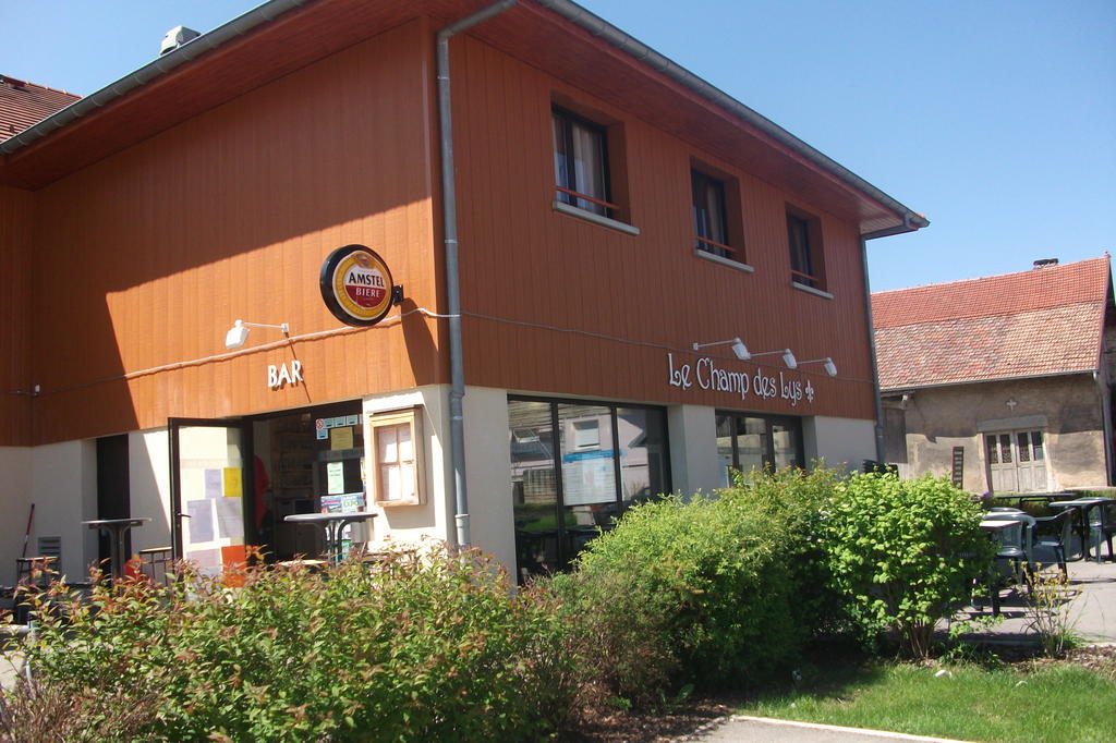 Hotel Le Champ Des Lys Amancey Exteriér fotografie